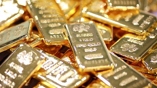 Gold Tests Major Support, RBC Says Below Fair Value Now